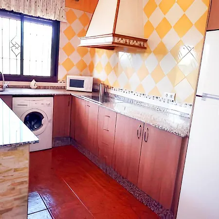 Holiday home Chalet Piscina Privada Con Agua Salada Y Vallada